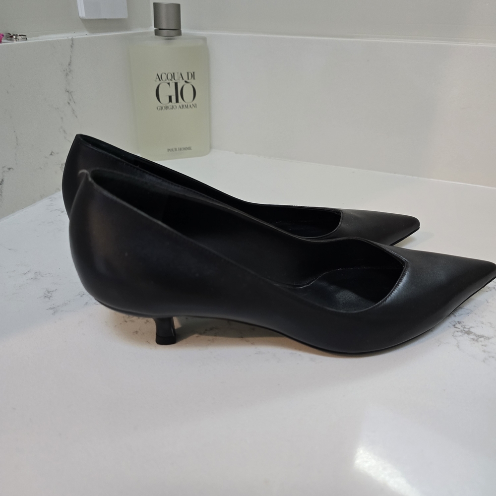 Michael Kors Collection Black Kitten Heel Pumps